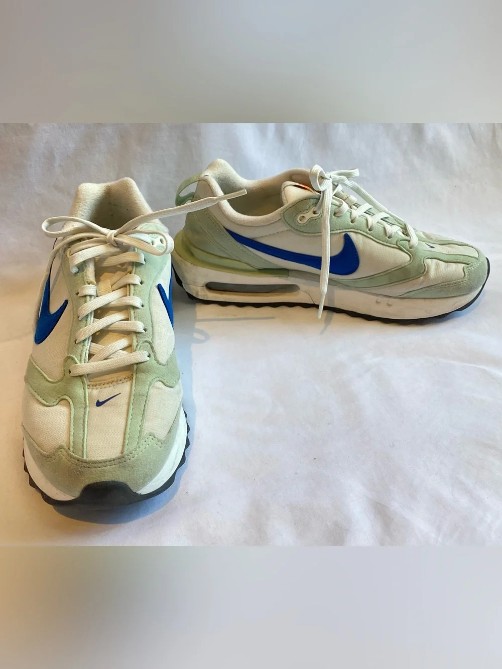 Nike Air Max Dawn, Pistachio Frost and Team Royal, size 7.5 - Picture 2 of 7